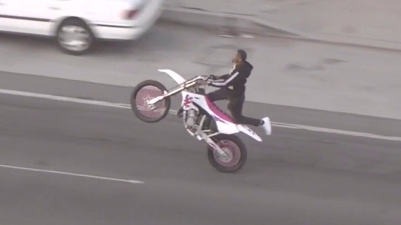 Decoy riders caught on camera joining California Highway Patrol dirt bike police chase in LA