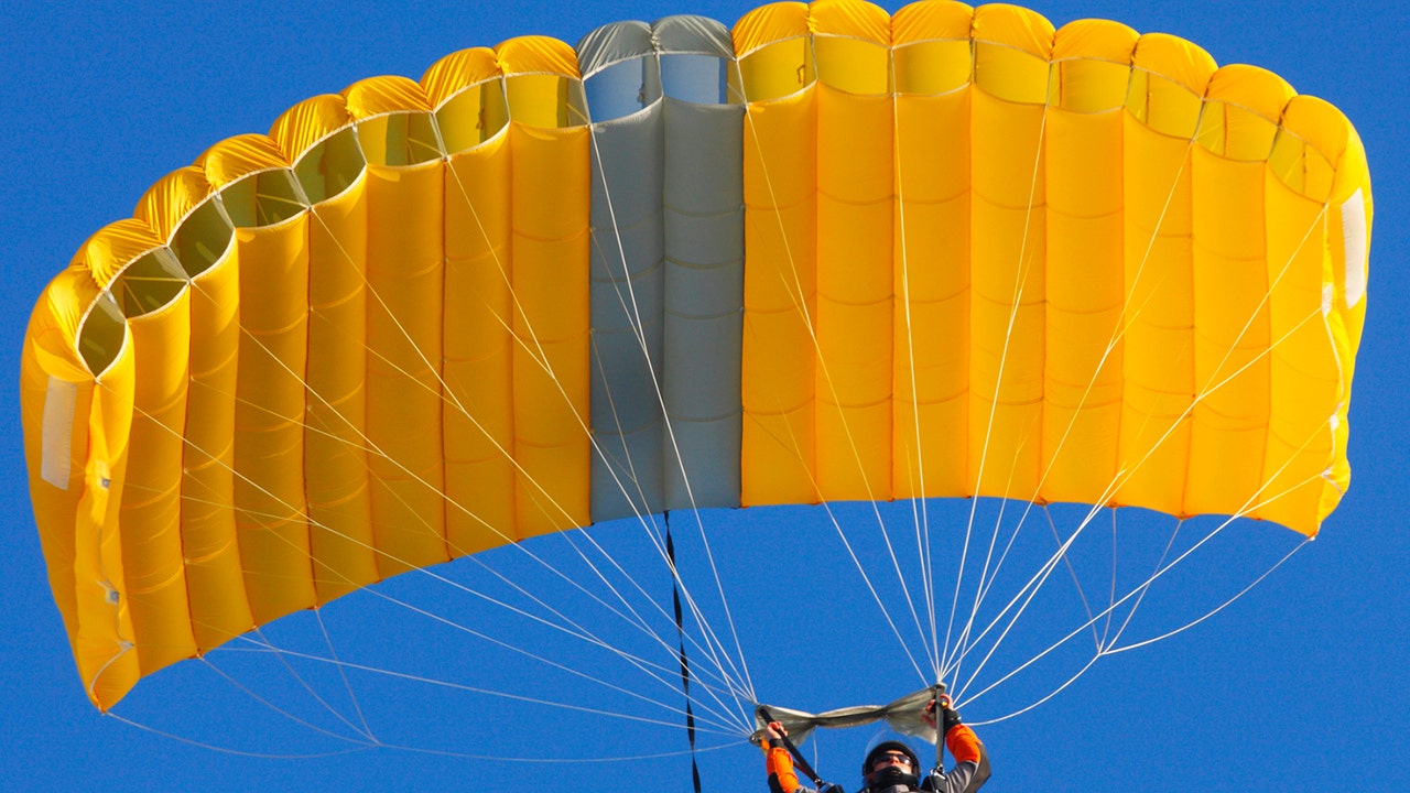 Experienced skydiver plummets to her death despite parachute opening