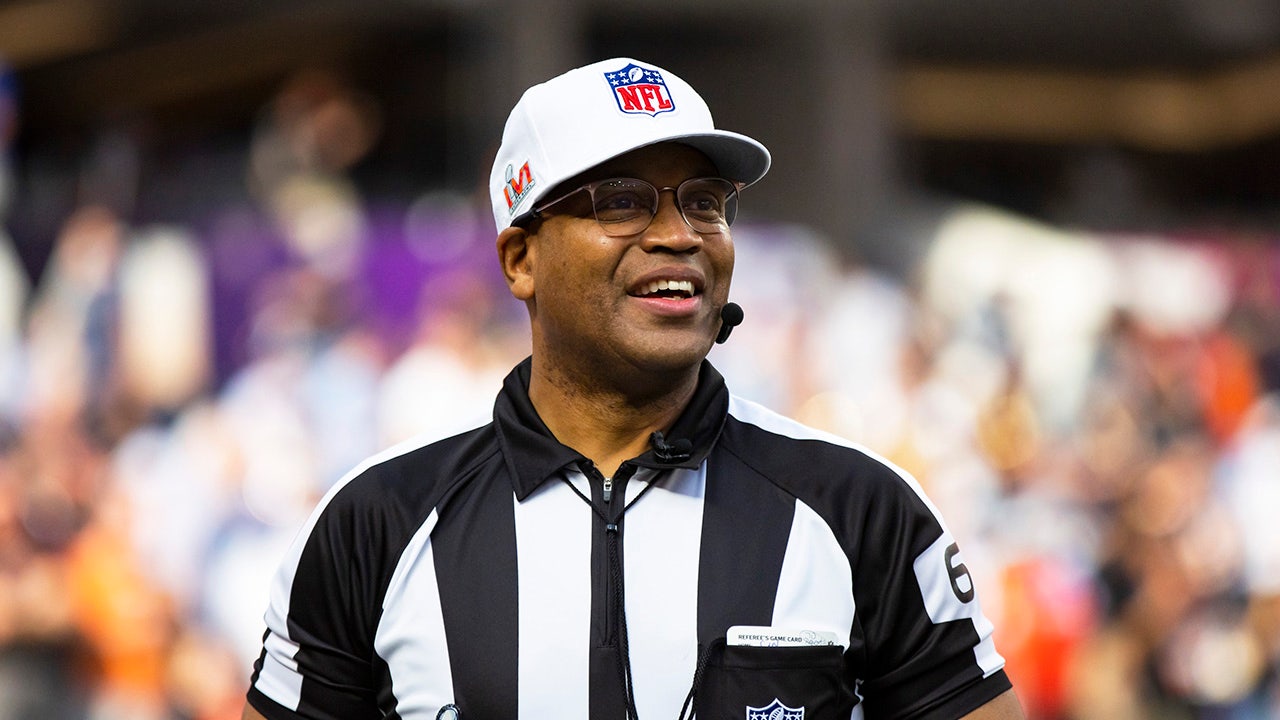 NFL announces officiating crew for Super Bowl LIX led by veteran referee