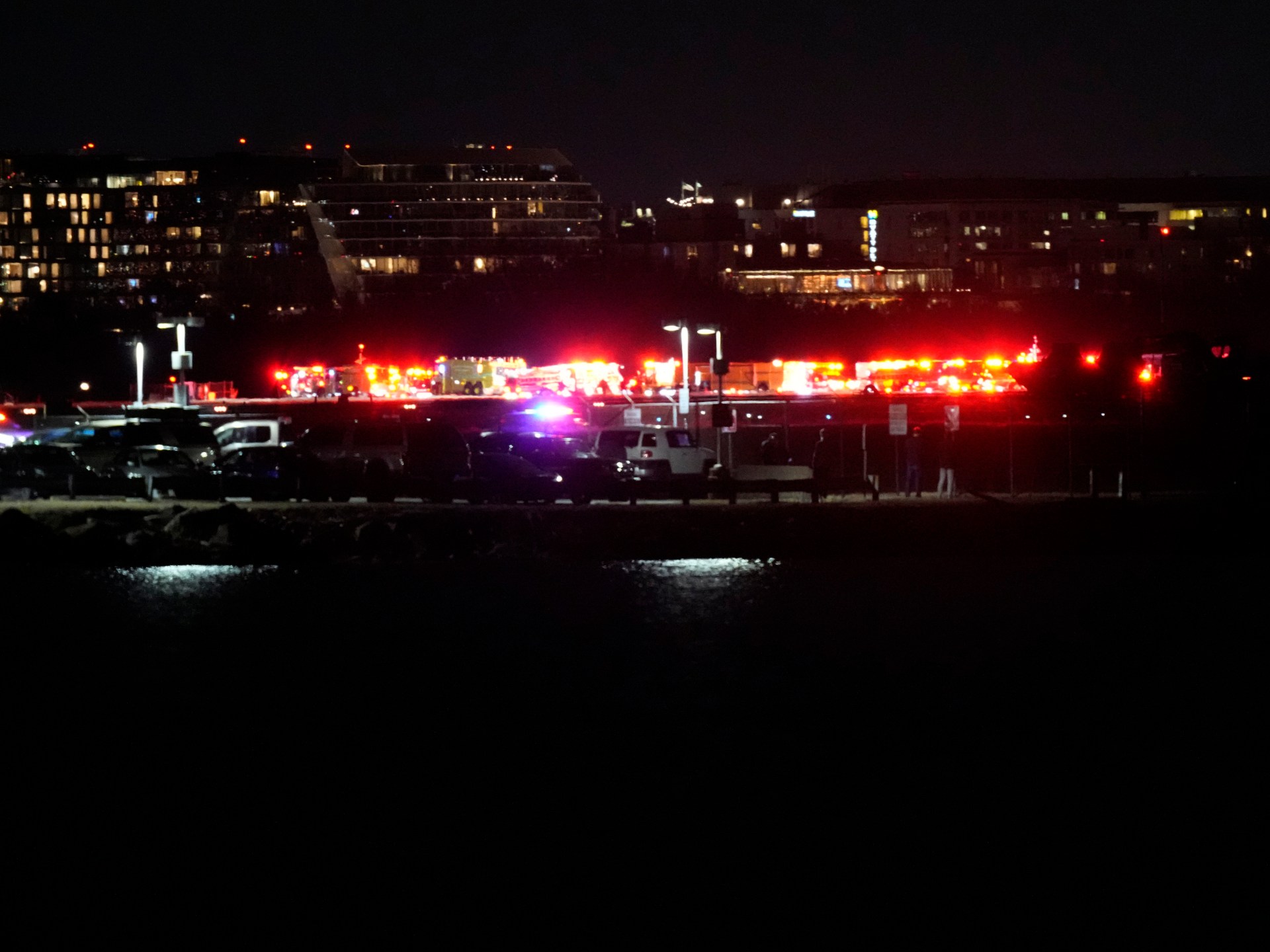 Plane and helicopter collide midair near Washington, DC, casualties feared | Aviation News