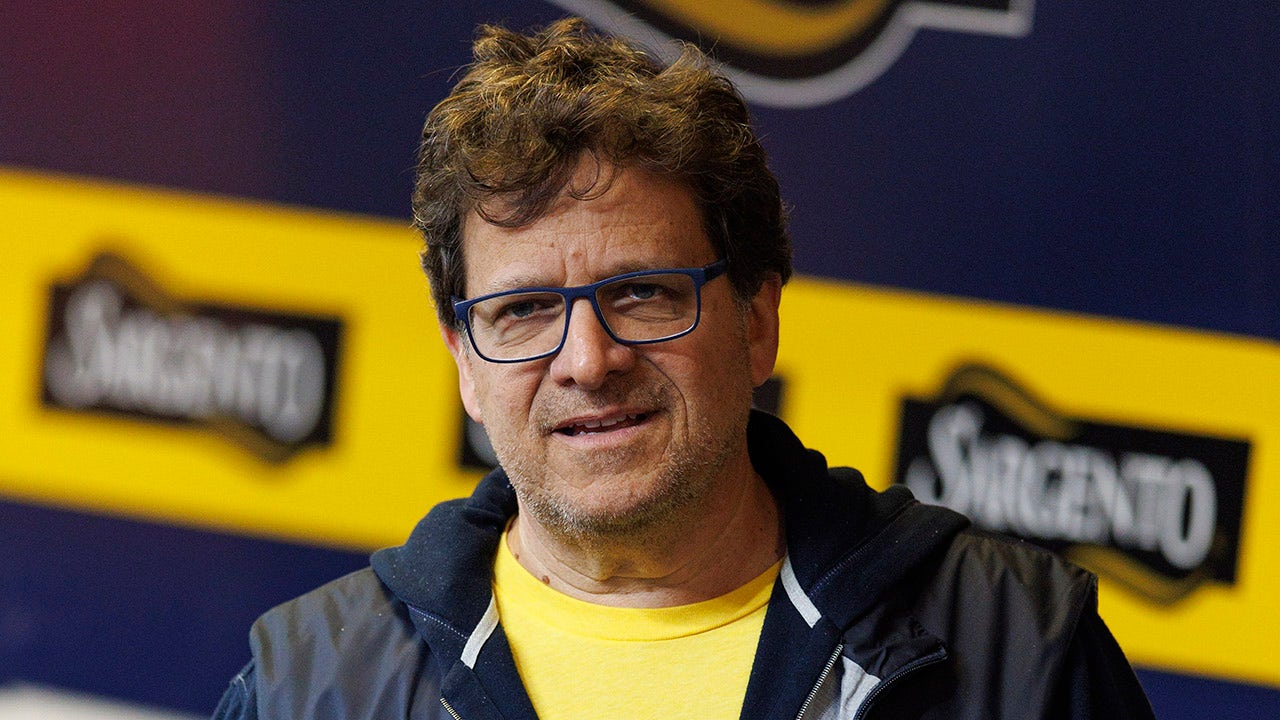 Brewers owner Mark Attanasio poses shocking question about what his job is