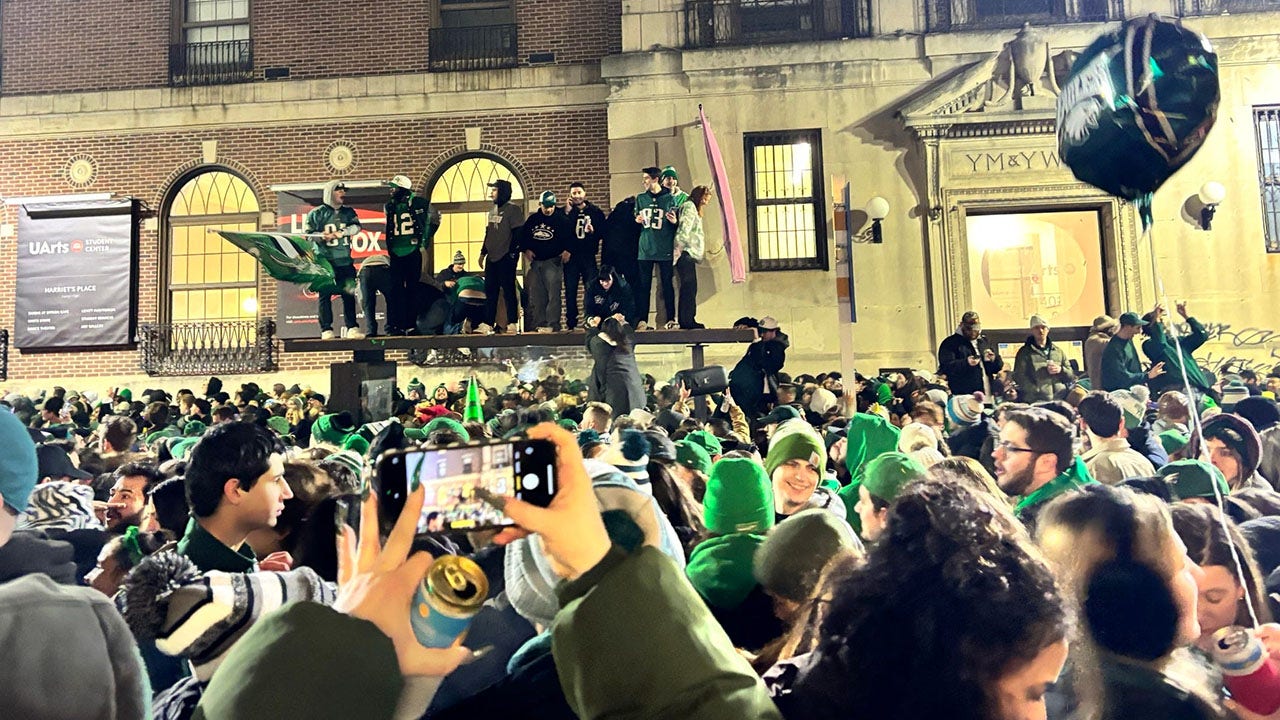 City of Philadelphia asks Eagles fans to ‘celebrate responsibly’ at parade after slew of chaotic turns