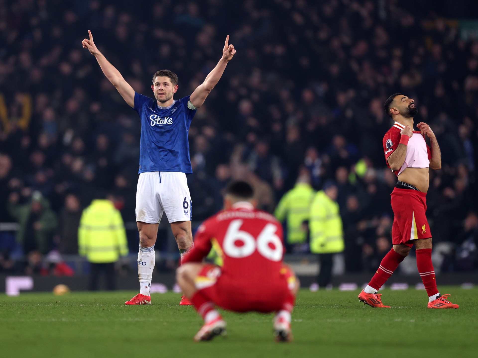 Everton slow Liverpool’s Premier League charge with injury-time leveller | Football News