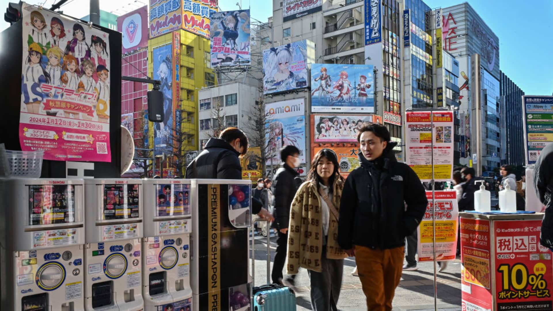 Japan revises Q4 GDP lower, complicating BOJ’s interest rate outlook