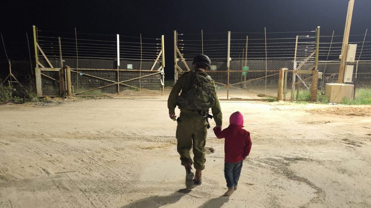 Israeli soldiers spot 4-year-old Palestinian boy approaching outpost, return him to Gaza