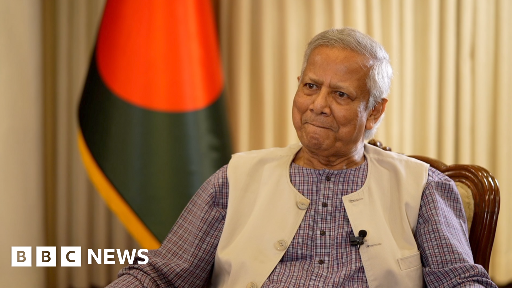 Muhammad Yunus likens leadership task to clearing up after tornado