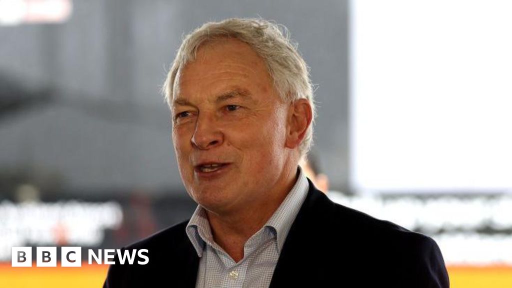 New Zealand fires UK envoy Phil Goff over Trump comments