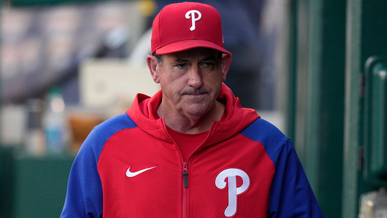 Phillies manager silenced during interview as pitcher allows 3 straight homers