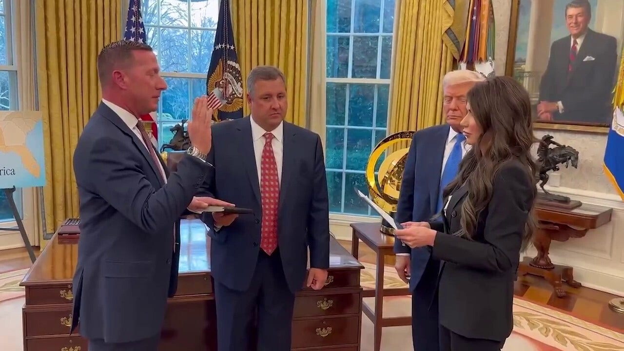 US Secret Service Director Sean Curran sworn in by DHS Secretary Noem