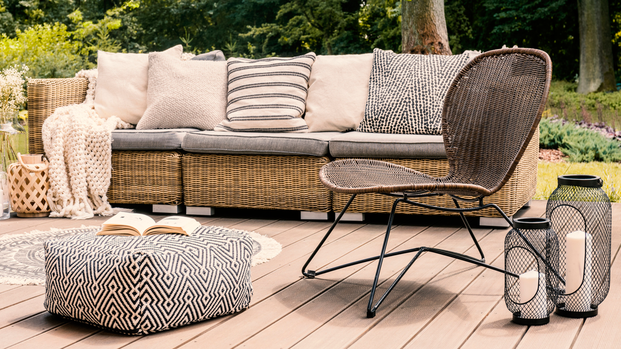 Wayfair Spring Cyber Week: indoor and outdoor furniture, rugs and lighting deals