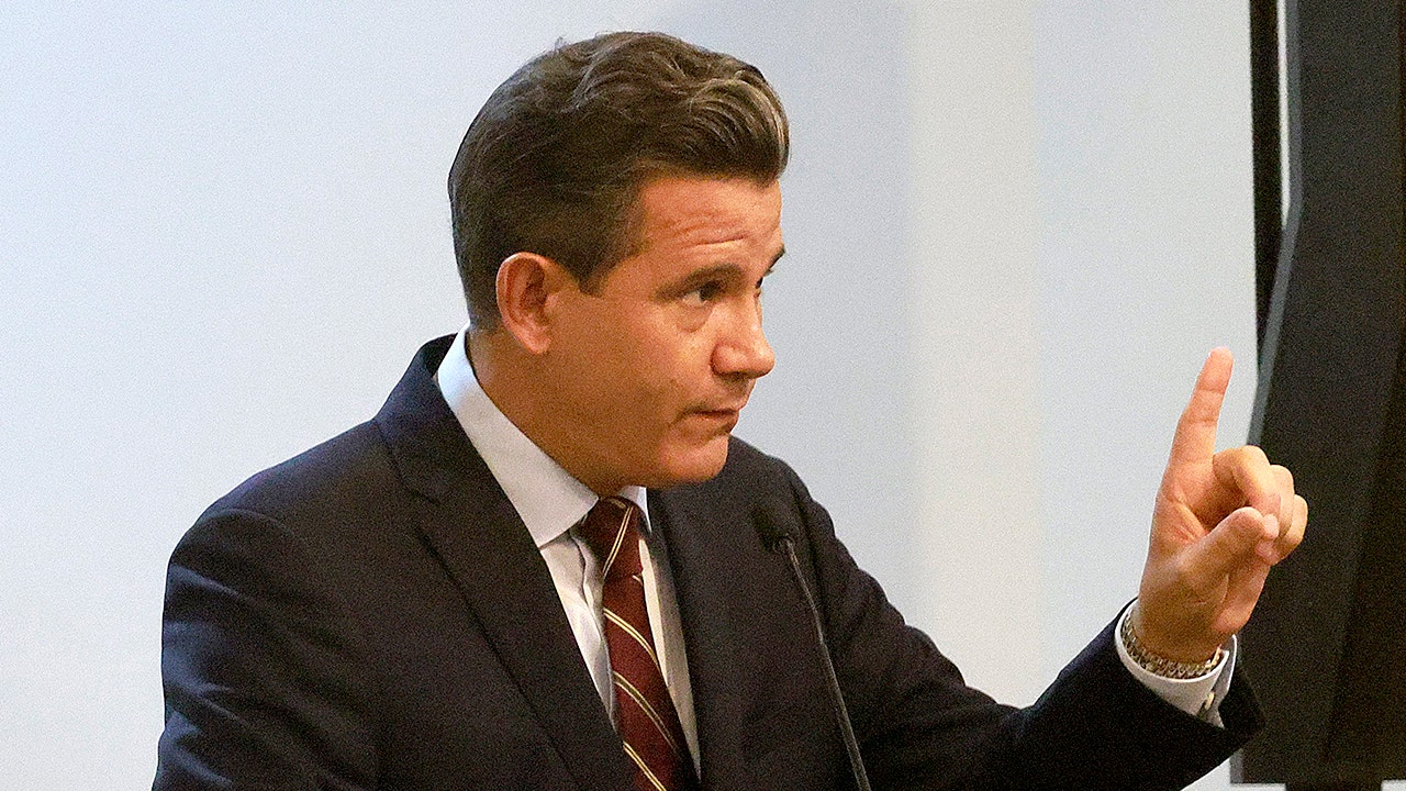 Florida state Sen. Jason Pizzo says he plans to run for governor