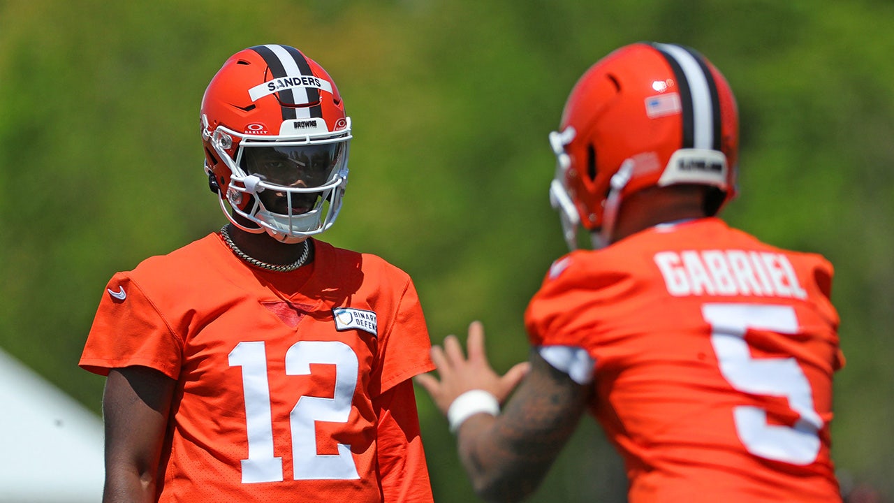 Shedeur Sanders reveals what his relationship with Dillon Gabriel is like