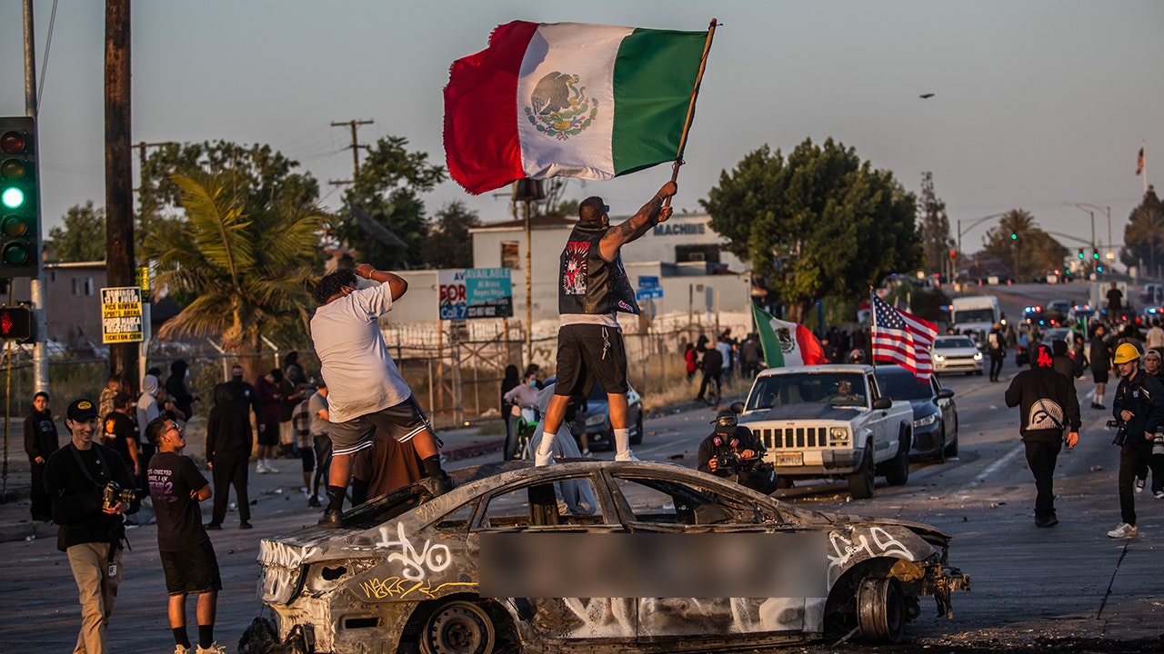 Peaceful protesters enable Antifa violence by staying at chaotic demonstrations